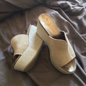 VC Signature Suede Slide